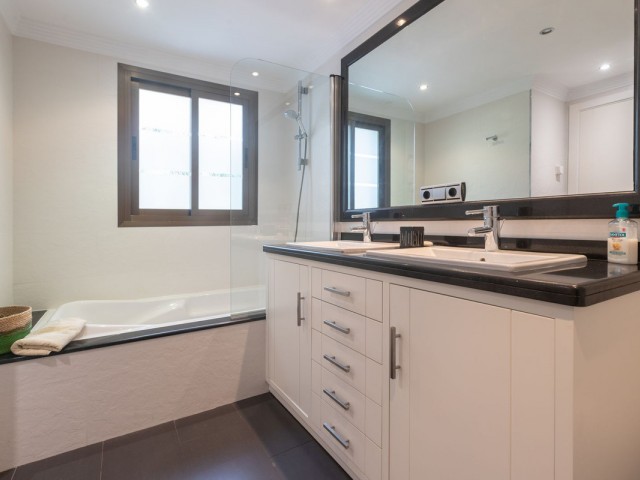 3 Schlafzimmer Apartment in Elviria