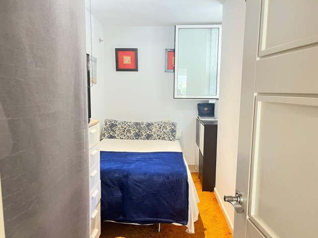 Apartamento con 3 Dormitorios  en Río Real