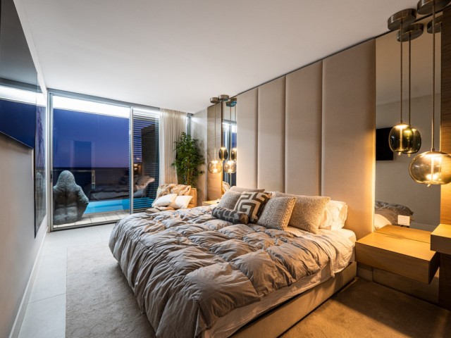 4 Bedrooms Villa in Estepona