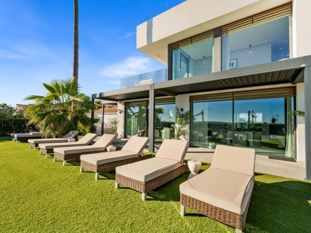 5 Slaapkamer Villa in New Golden Mile