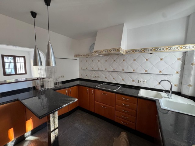 4 Schlafzimmer Reihenhaus in Marbella