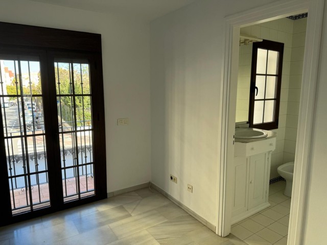 4 Schlafzimmer Reihenhaus in Marbella