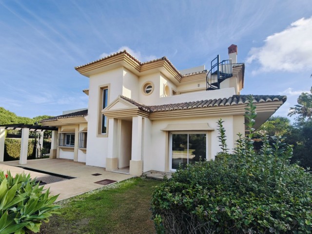 Villa San Roque Club - R5250655