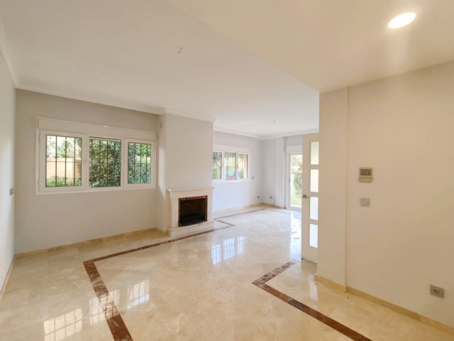 3 Schlafzimmer Villa in San Roque Club