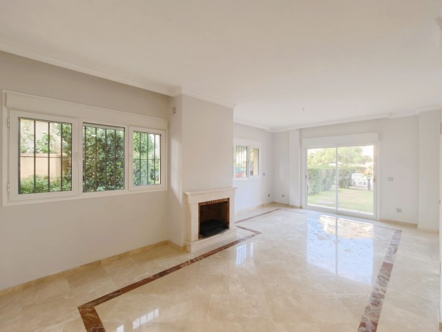3 Schlafzimmer Villa in San Roque Club