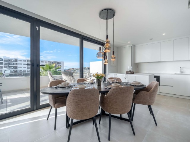 2 Bedrooms Apartment in Fuengirola