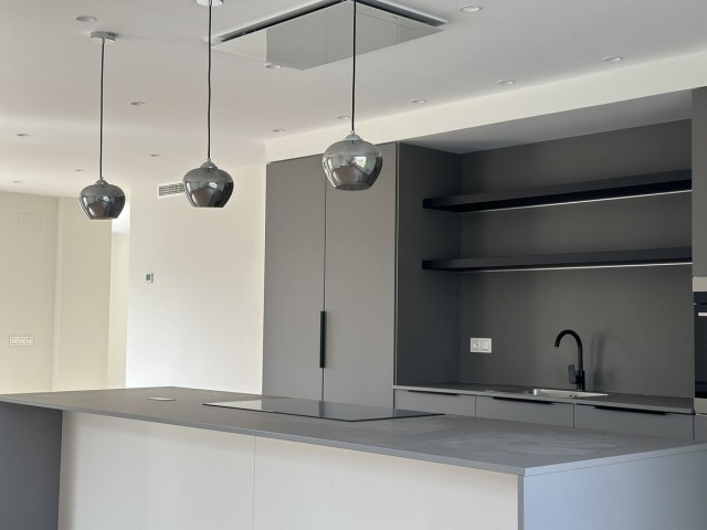 4 Slaapkamer Appartement in San Pedro de Alcántara