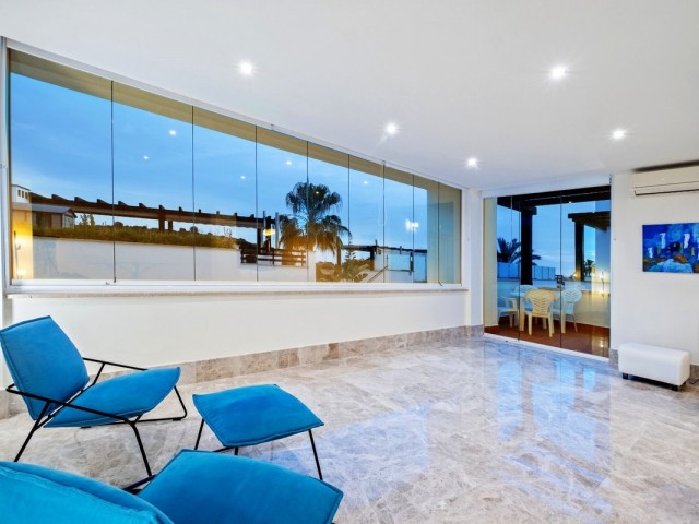 Apartamento con 3 Dormitorios  en Santa Clara