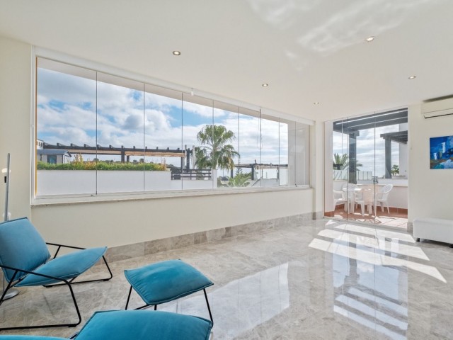 Apartamento con 3 Dormitorios  en Santa Clara