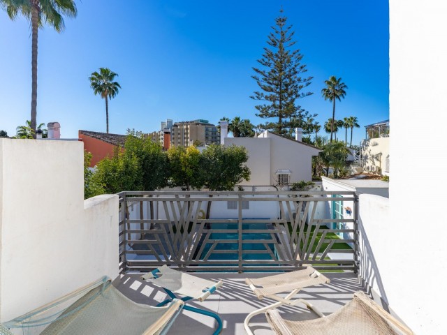 5 Bedrooms Villa in Estepona