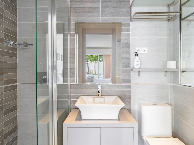 5 Bedrooms Villa in Estepona