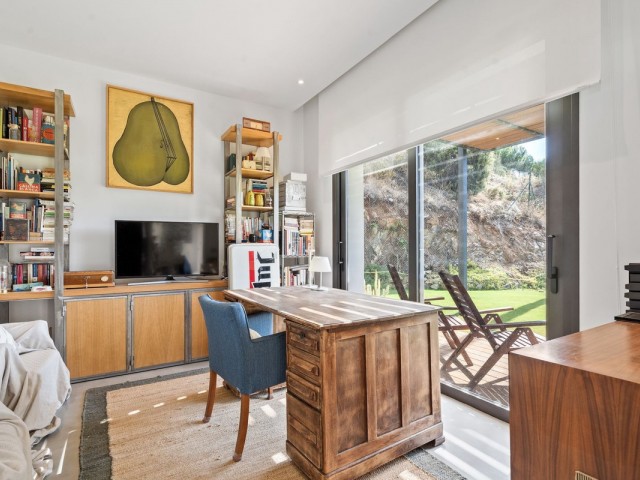 Villa avec 6 Chambres  à El Madroñal