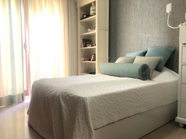 2 Bedrooms Apartment in Nueva Andalucía