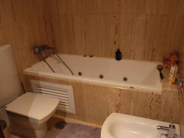 2 Bedrooms Apartment in Nueva Andalucía