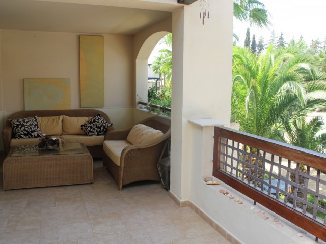 2 Bedrooms Apartment in Nueva Andalucía