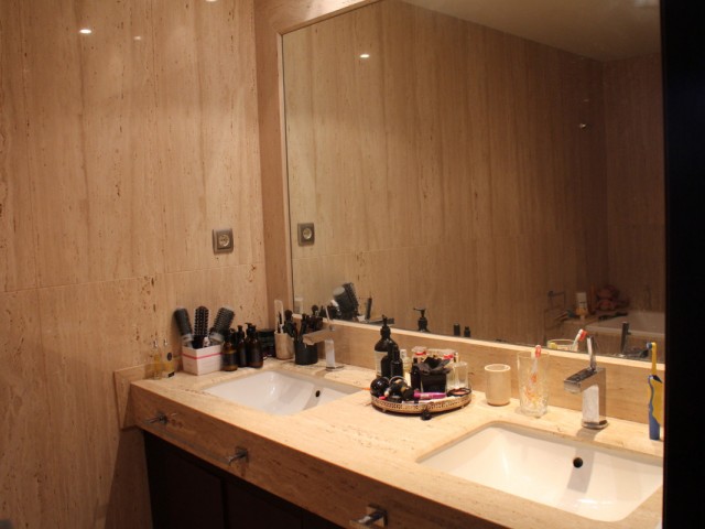 2 Makuuhuoneen Huoneisto Nueva Andalucía