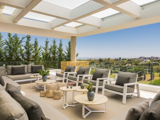 5 Bedrooms Villa in Benahavís