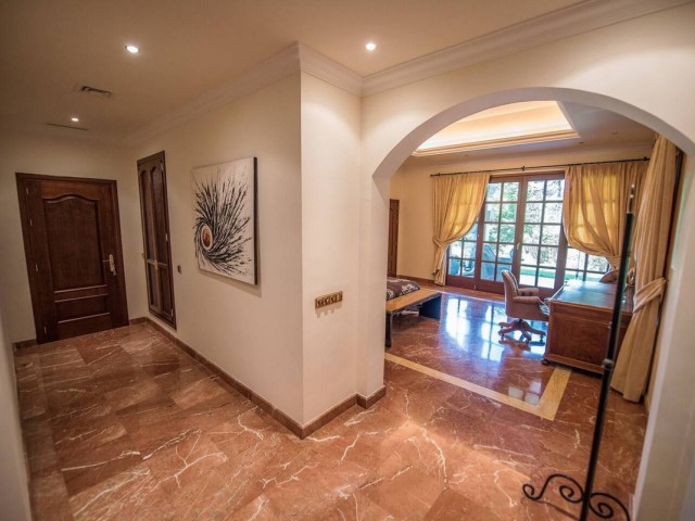 Villa avec 8 Chambres  à La Zagaleta