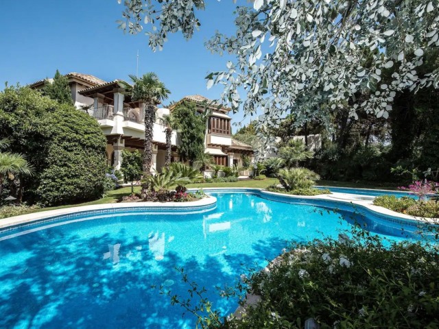 Villa avec 8 Chambres  à La Zagaleta