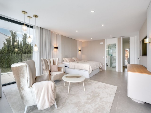 5 Bedrooms Villa in San Pedro de Alcántara