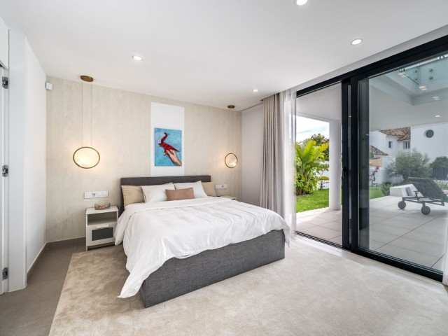 5 Bedrooms Villa in San Pedro de Alcántara