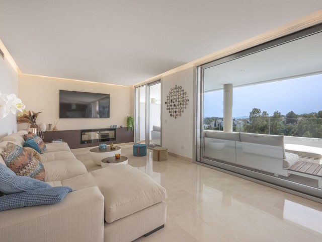 3 Bedrooms Apartment in Benahavís