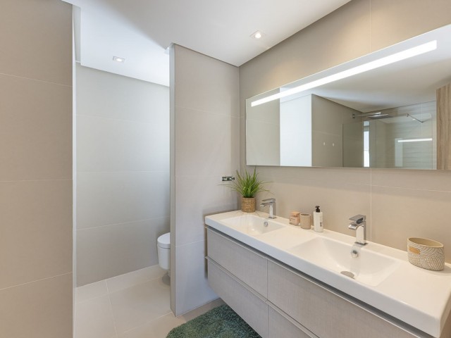 3 Bedrooms Apartment in Benahavís