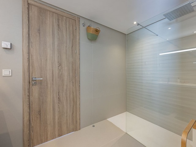 3 Bedrooms Apartment in Benahavís