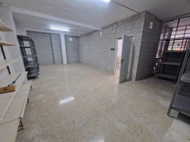 Comercial con 0 Dormitorios  en Fuengirola