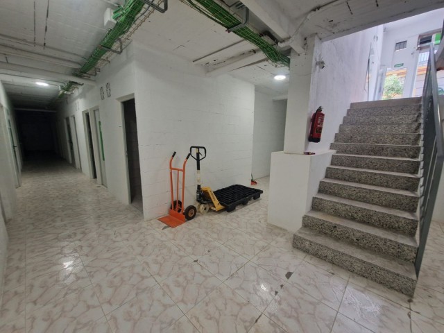 Comercial con 0 Dormitorios  en Fuengirola