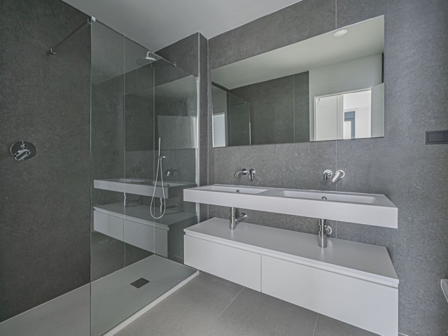 3 Bedrooms Apartment in Altos de los Monteros