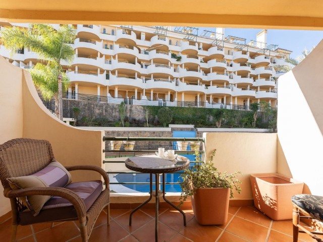 2 Bedrooms Apartment in Nueva Andalucía