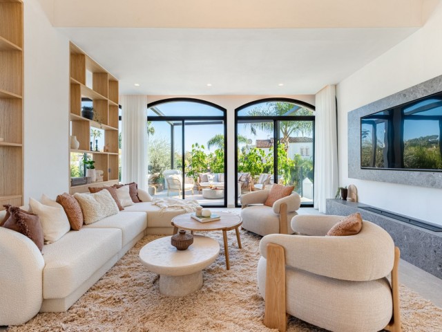 4 Bedrooms Villa in Nueva Andalucía