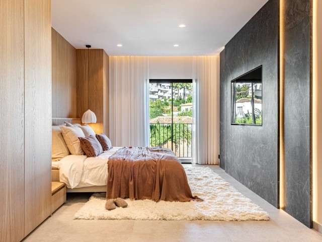 4 Bedrooms Villa in Nueva Andalucía