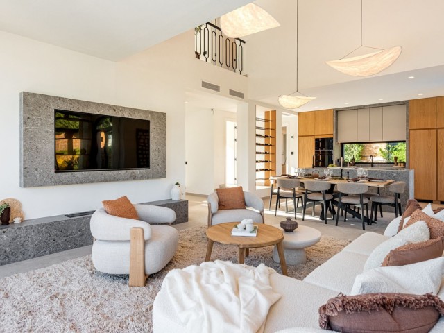 Villa con 4 Dormitorios  en Nueva Andalucía