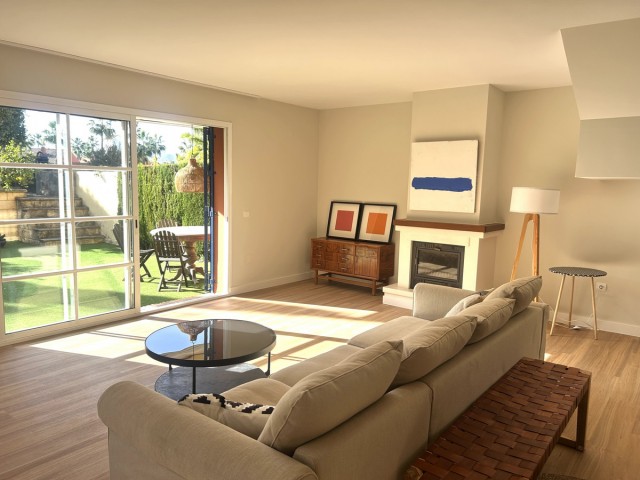 4 Sovrums Villa i Atalaya