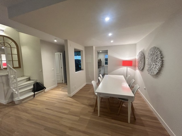 4 Sovrums Villa i Atalaya