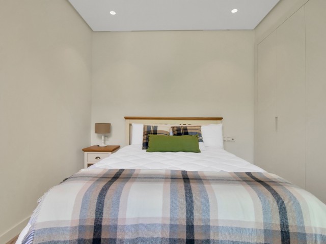 Apartamento con 2 Dormitorios  en Ojén