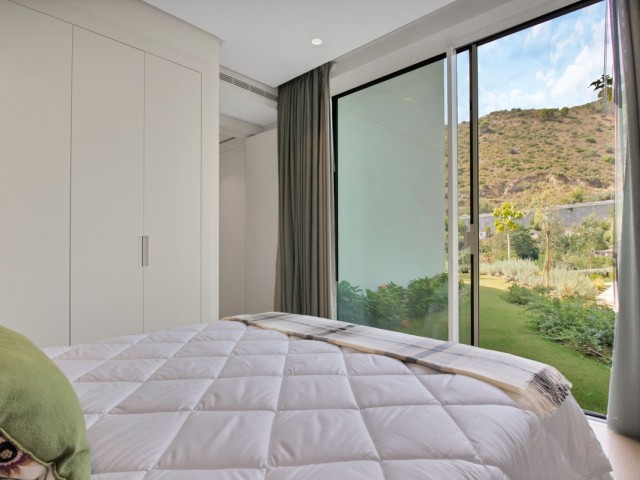 Apartamento con 2 Dormitorios  en Ojén