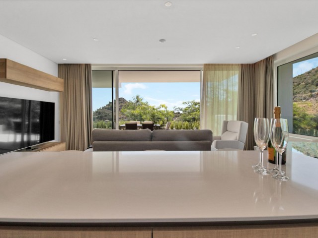 2 Makuuhuoneen Huoneisto Ojén