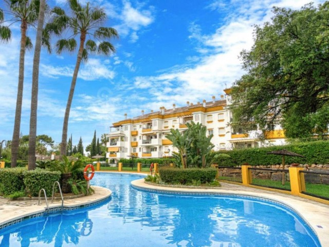 Apartment, Nagüeles, R5252302