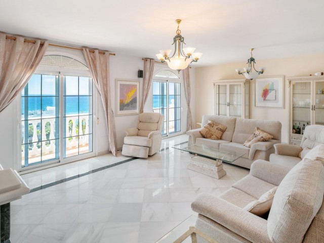 5 Bedrooms Villa in Torremuelle