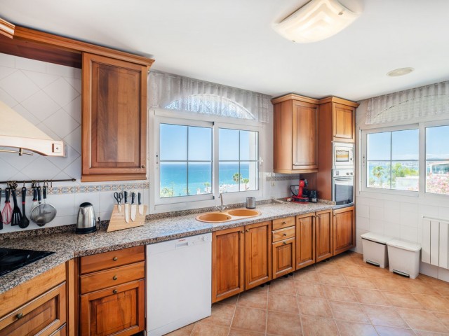 5 Bedrooms Villa in Torremuelle