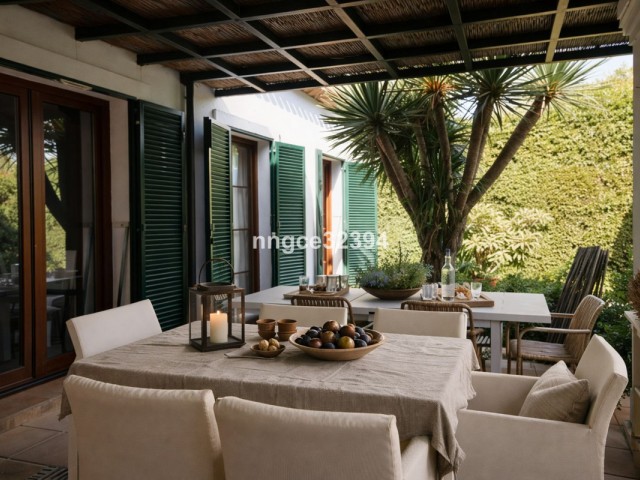 5 Bedrooms Villa in Sotogrande Costa