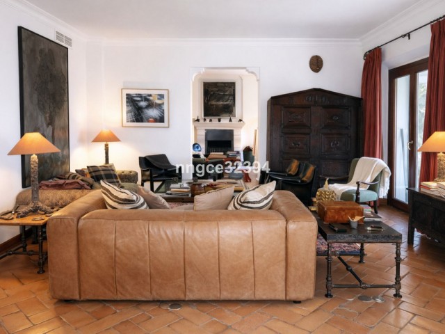 5 Bedrooms Villa in Sotogrande Costa