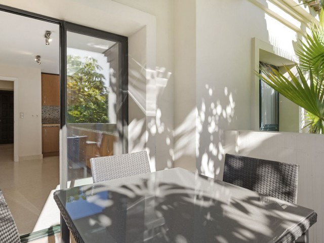 2 Bedrooms Apartment in Benahavís