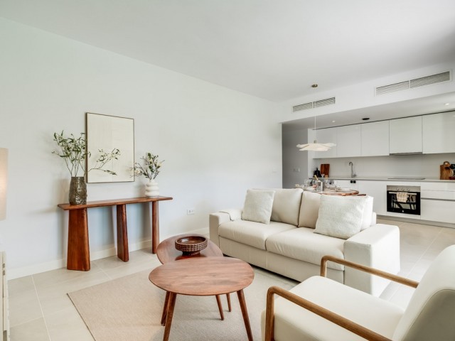 2 Bedrooms Apartment in Estepona