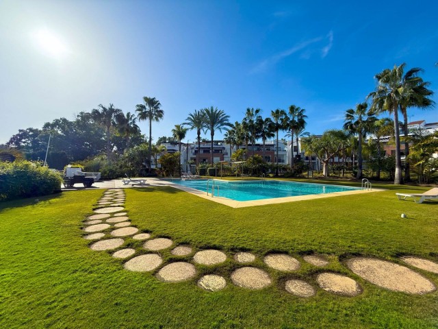 3 Bedrooms Apartment in Estepona