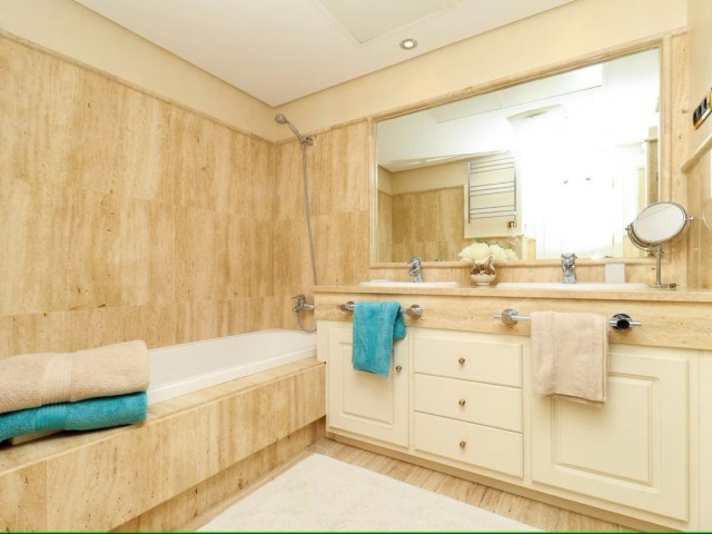 2 Bedrooms Apartment in Los Monteros