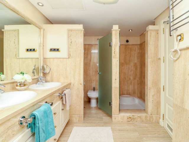 2 Bedrooms Apartment in Los Monteros